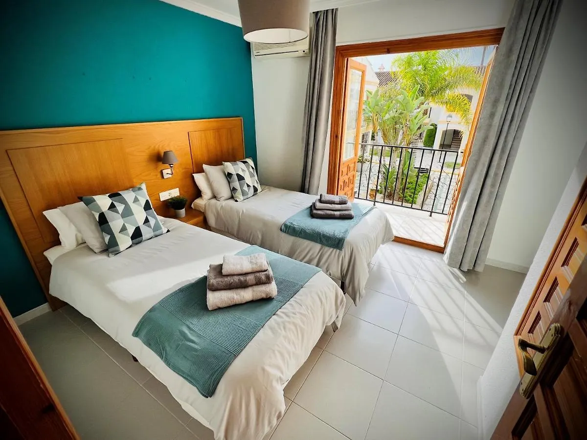 דירות Los Amarguillos Courtyard Duplex Vera Beach 0*,  ספרד